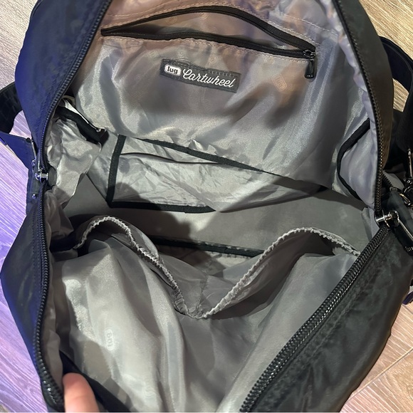 Lug black travel bag - Picture 3 of 5